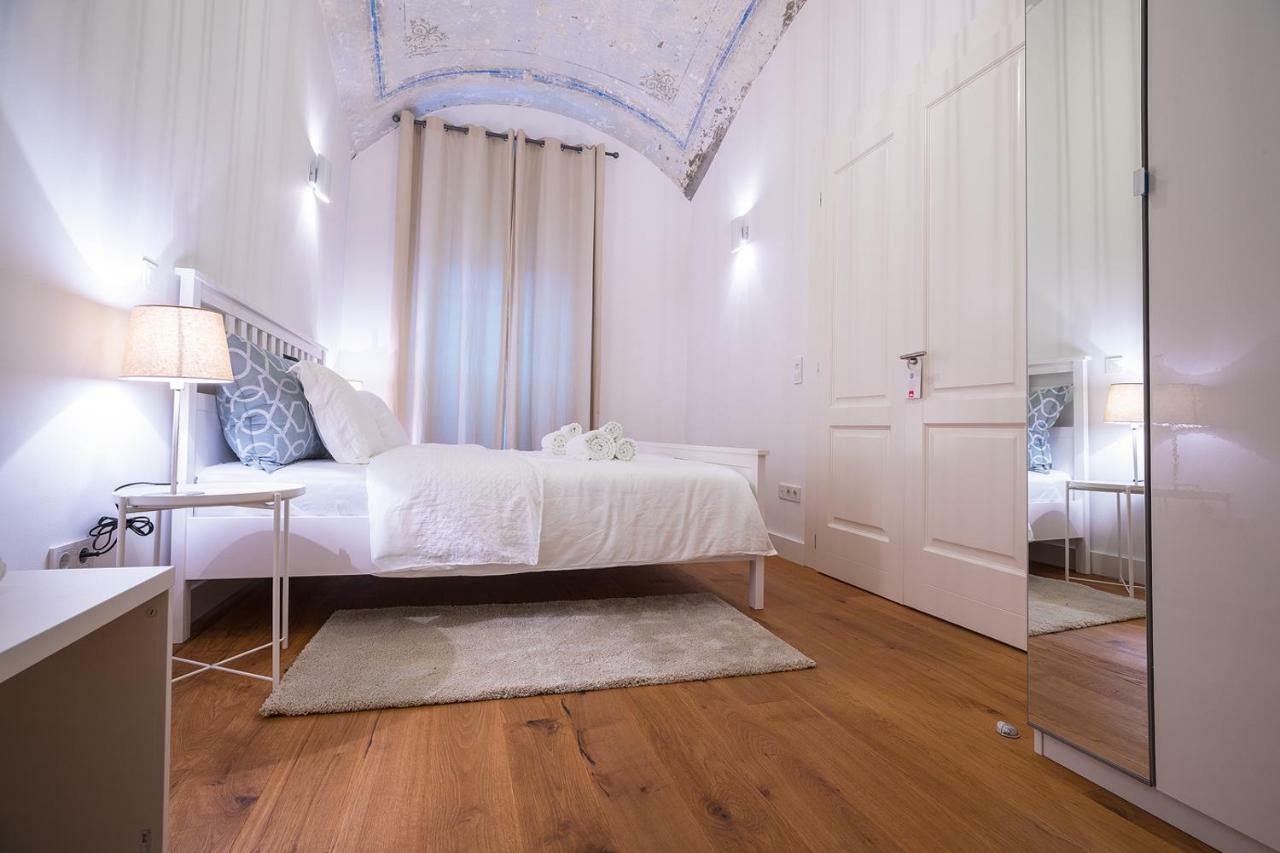 Deluxe Apartment Talia Загреб Екстериор снимка